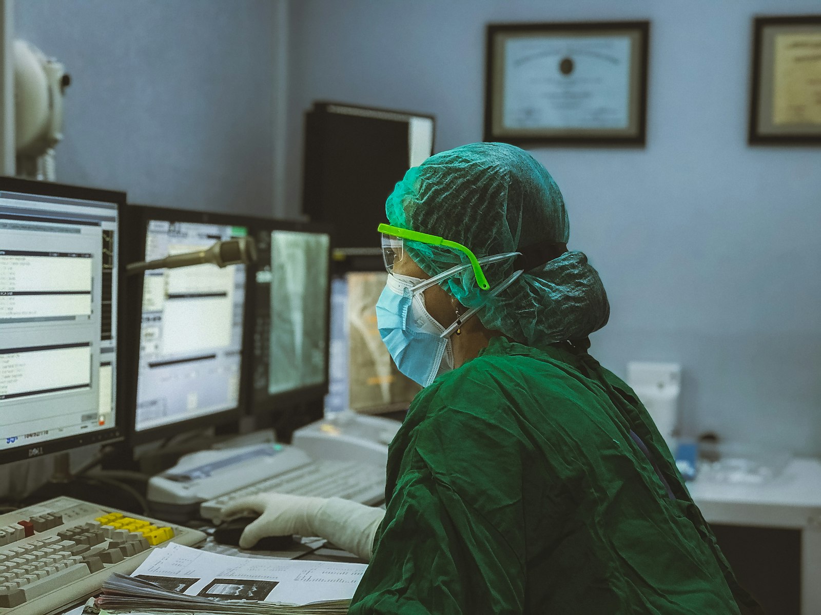 Healthcare & Life Sciences